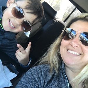 Meet your Posher, Christine